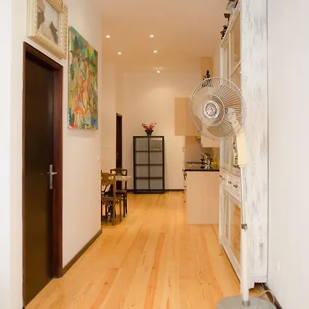 Hostal Nasoni Guest *