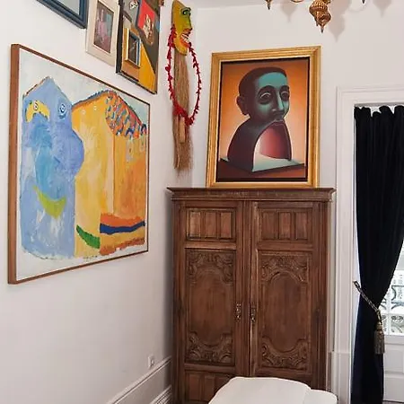 Nasoni Guest Hotel 2*